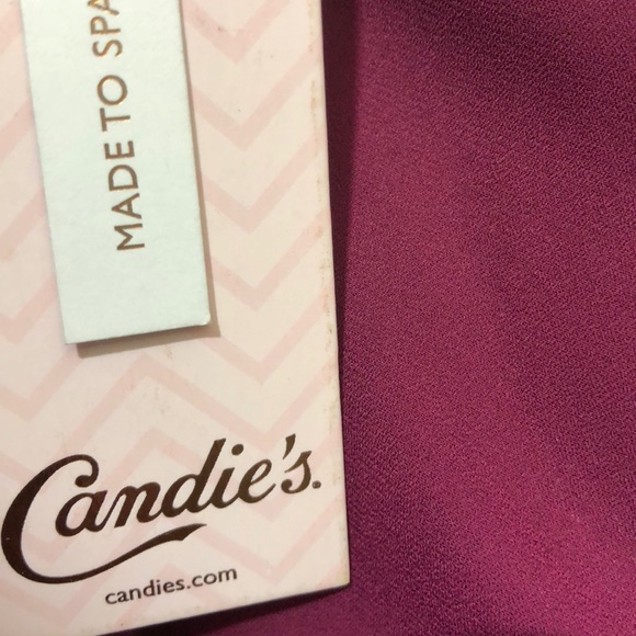 Candie’s burgundy chiffon top NWT - Picture 4 of 4